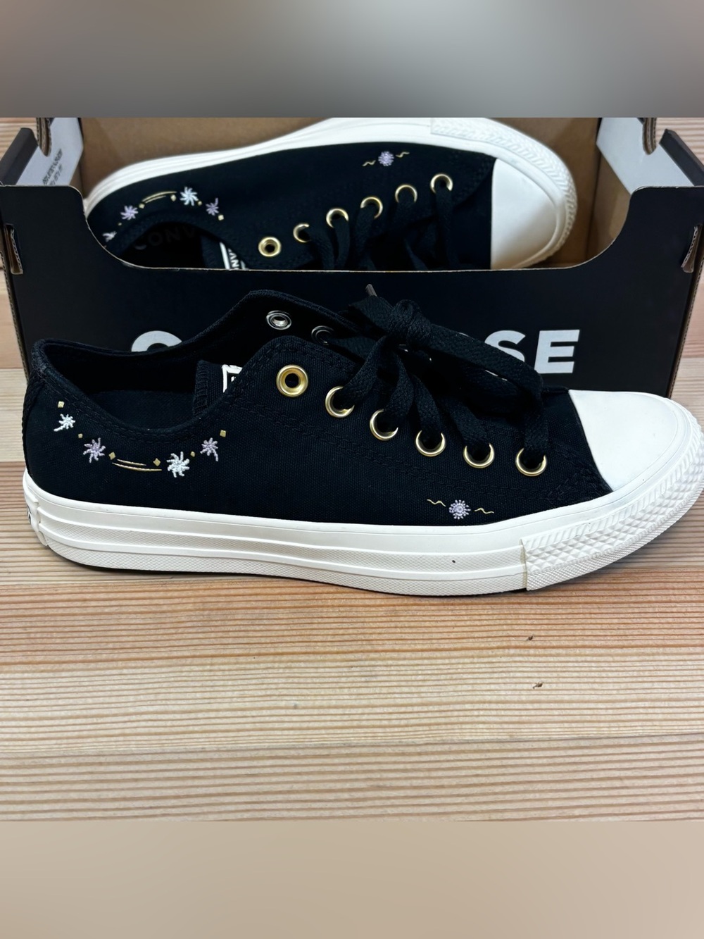 Converse Chuck Taylor‎ All Star Cosmic Embroidery Black Low Top Woman 7.5 CTAS